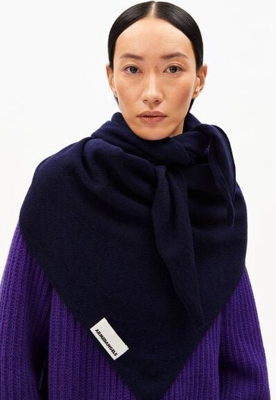 ARMEDANGELS BRYANAA TRIANGLE SCARF Unisex Schal aus Woll Mix