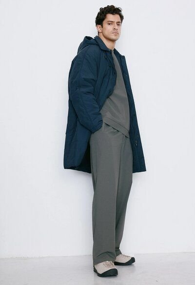 Unfeigned Puffed Coat WR, Dark Navy