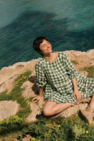 AmourLinen Sofia Kleid aus Leinen in Midilänge