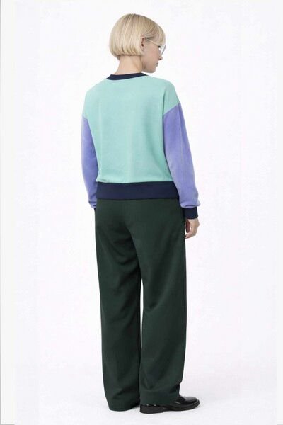 ein garten Studios Boxy Basic Sweater Color Block