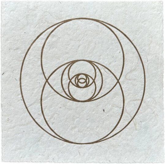 Veskor Cassiopeia VESICA PISCIS Heilige Geometrie Linoldruck | 22 × 22 cm | Gold auf Naturweiß