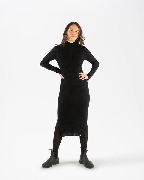 Matona Elegantes langes Kleid für Frauen aus Bio-Baumwolle / Ribbed Dress