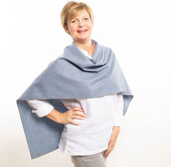 nahtur-design wärmender Poncho und Schulterwärmer aus 100% Schurwolle