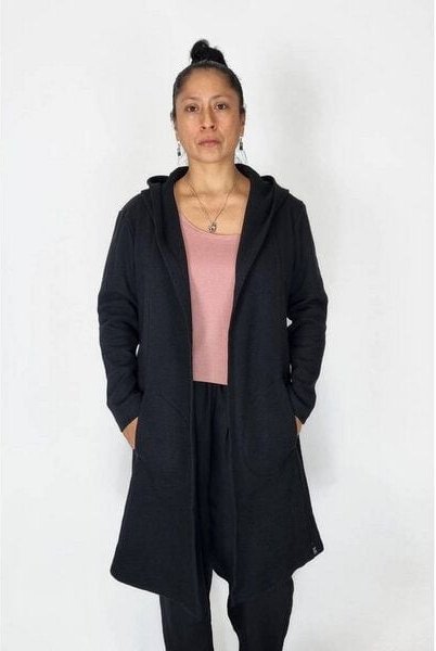 LUMEN organic Kapuzenmantel STRUKTUR schwarz