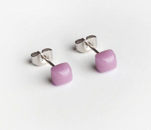 ALEXASCHA Winzige Ohrstecker aus recyceltem Glas | 4mm