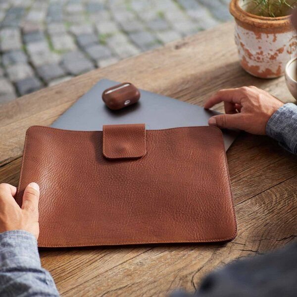 GOOD WILHELM Macbook Pro / Air Sleeve LUDWIG
