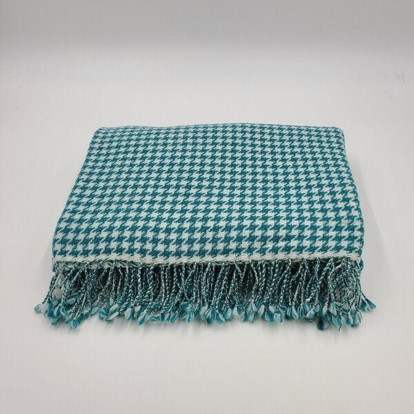 Frida Feeling Decke (100% Wolle) im Hahnentritt Muster