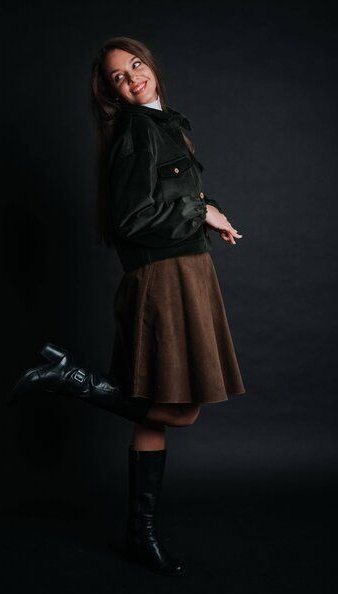 De IONESCU Cordrock kurz – Naturmaterial & feminine Silhouette