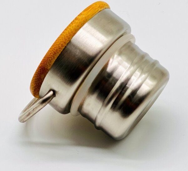 eTHikǝ Ein Deckel für alle: Deckel aus Edelstahl und Bambus