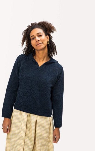 Matona Elegant gestrickter Pullover für Frauen mit Polokragen und V-Ausschnitt / Polo Jumper