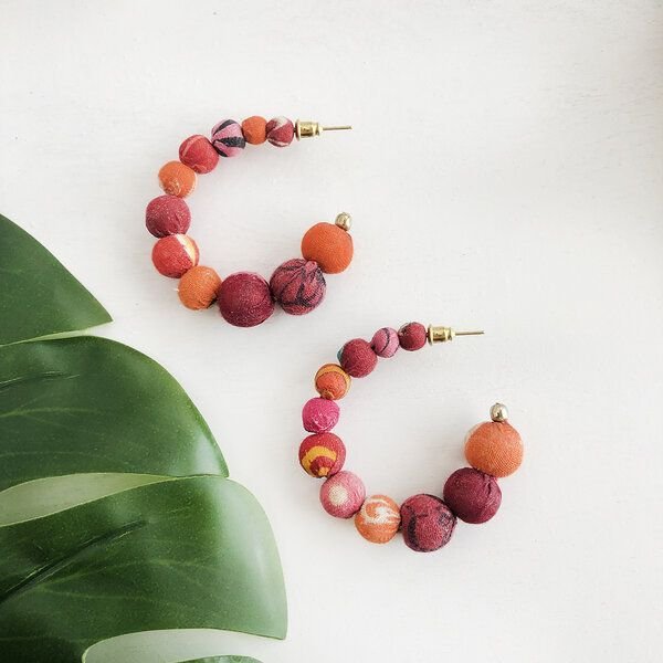 Worldfinds Kantha Ohrringe Graduated Hoops