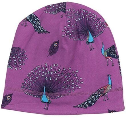 Kinder Beanie GOTS zertifiziert, lila, Pfauen-Allover „Fancy Peacocks“, Bio-Baumwolle, weich – Walkiddy