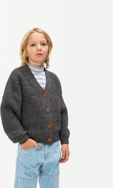 Matona Klassischer Cardigan mit V-Ausschnitt für Kinder / V-Neck Cardigan