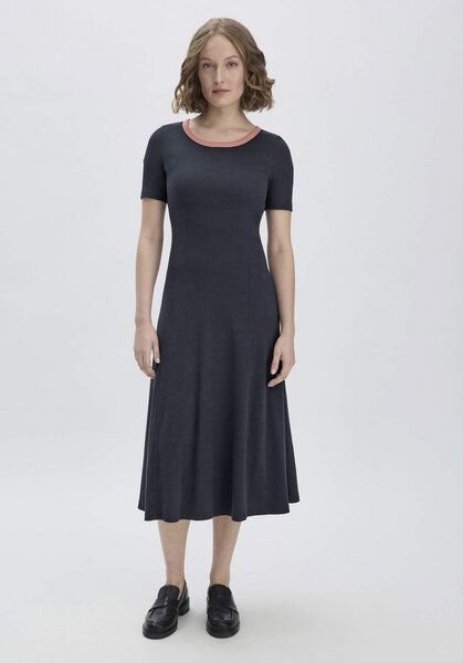 hessnatur Rib Jersey Kleid Midi Slim aus Bio-Baumwolle