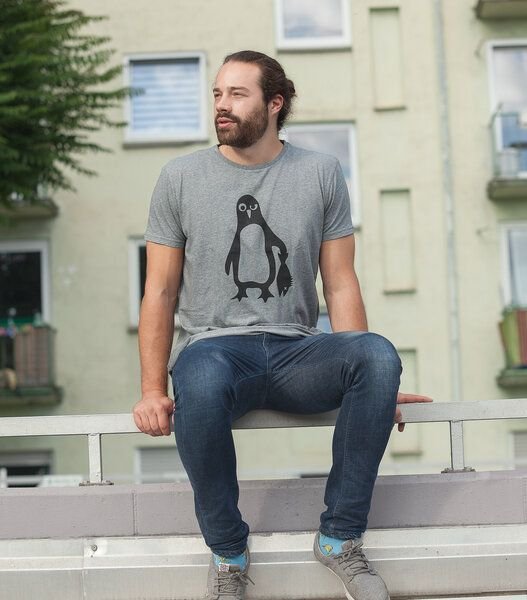 Thumbnail - päfjes Pinguin Paul - Fair Wear Männer Bio T-Shirt