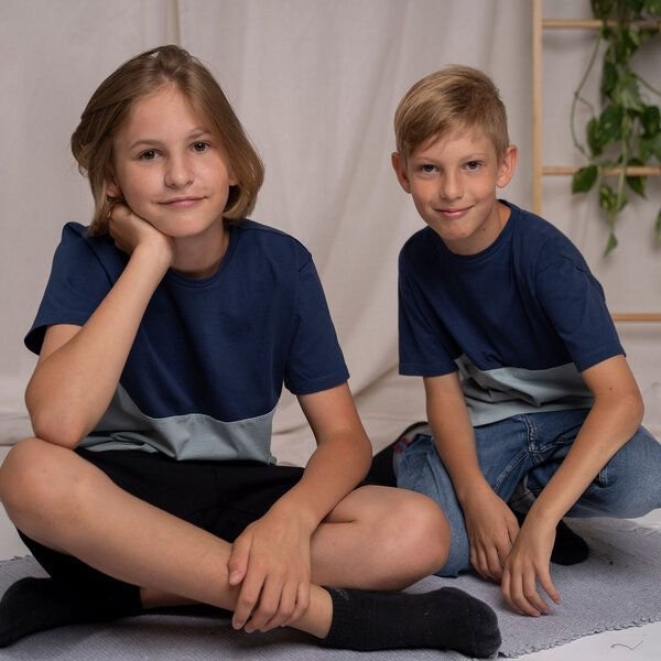 Vresh Clothing Mini Vuchs - Colorblock T-Shirt aus Biobaumwolle