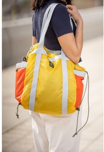 DEMANO Tote Bag Hergestellt aus Fallschirmresten