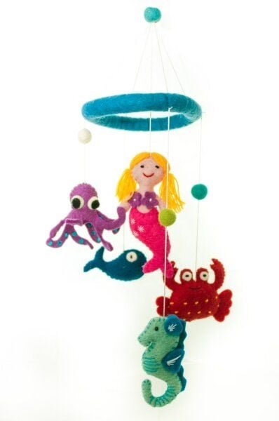 short'n'pietz Mobile mit Meerjungfrau und 4 Meerestierchen, handgefilzt