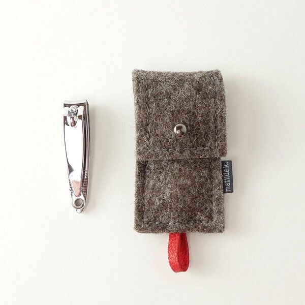 matilda k. manufaktur maniküre-etui minimalistisch aus Filz mit nagelknipser 'franz'