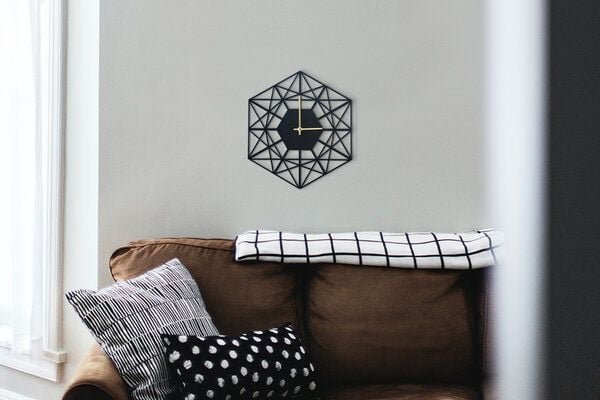 BeWooden Holzuhr „Net Nox Clock“ – handgefertigte Wanduhr aus Birkenholz