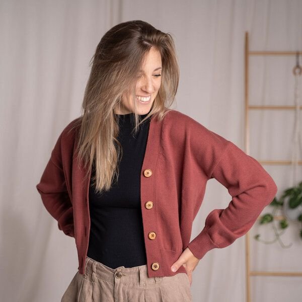 Vresh Clothing Vreia, Kurze Strickjacke aus Biobaumwolle