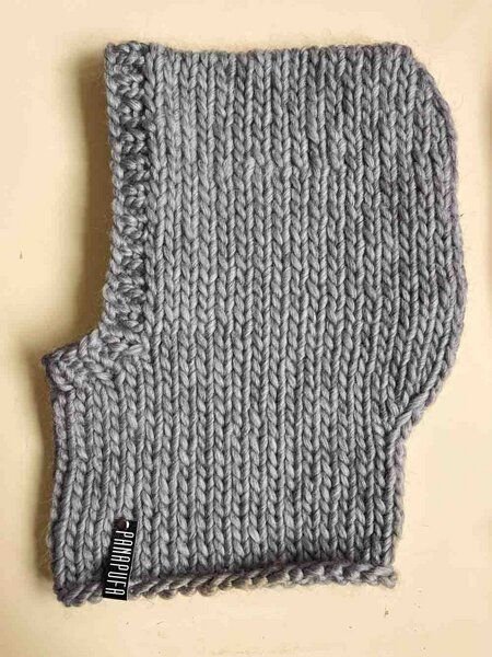 PANAPUFA Handgestrickte Balaclava Kapuze – 100 % Merinowolle