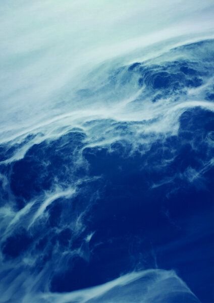 Photocircle Poster / Leinwandbild - Floating in Space - Classic Blue