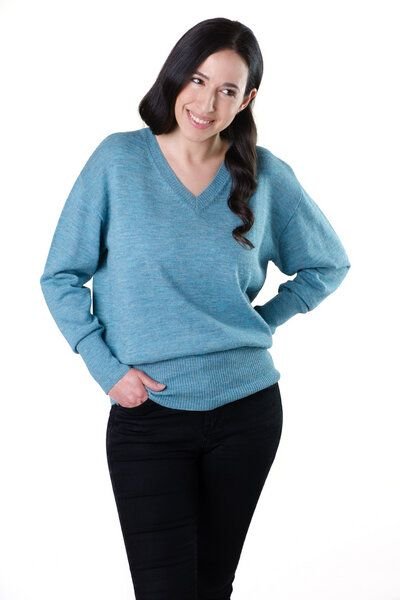 De Colores Pullover mit V-Ausschnitt aus 100% Alpakawolle