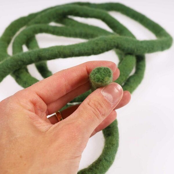 Wollmanufaktur Filges Filzbänder, dünn, ca. 2m lang