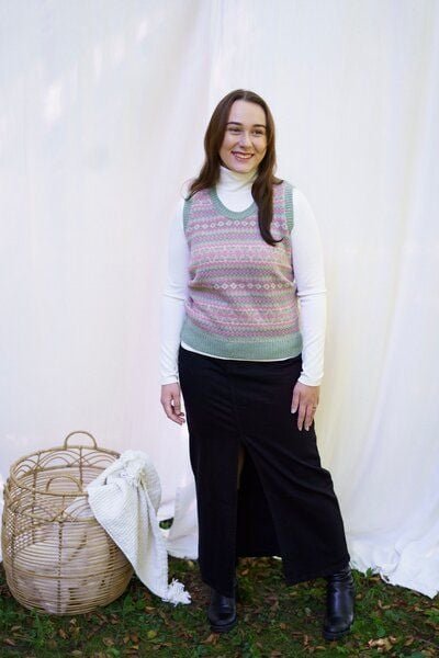 Thumbnail - Haus of Namaste Klassischer Fair Isle Himalaya Pullover | Handgesponnene 100% Lammwolle | Nachhaltig, fair und AZO-frei