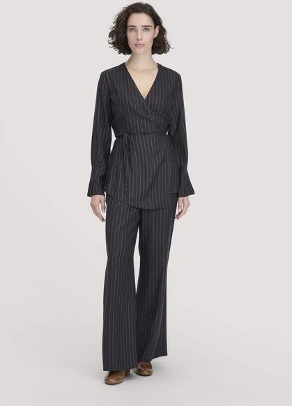 hessnatur Nadelstreifenhose Wide Leg Relaxed aus reiner LENZING ECOVERO Viskose