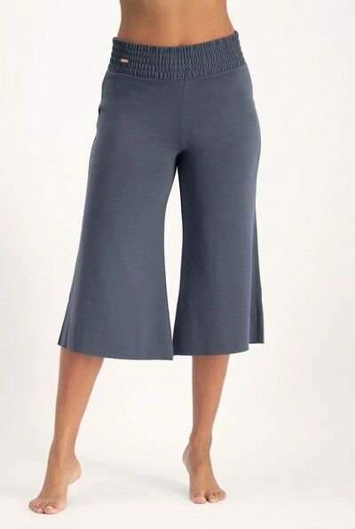 Urban Goddess Flow Weite Capri Yoga Hose