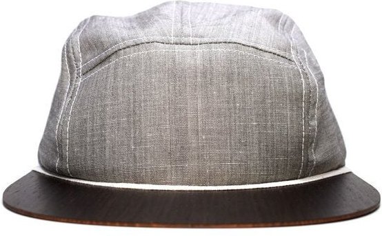 Lou-i Cap grau mit edlem Holzschild - Made in Germany - Sehr leicht & bequem