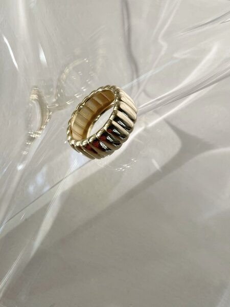 noemvri fashion label Linienring