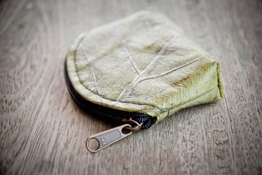 BY COPALA Portemonnaie, Geldbörse aus laminierten Blättern