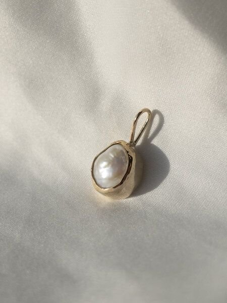 ST'ATOUR CLOUDY – Perlanhänger aus recyceltem Silber oder Gold