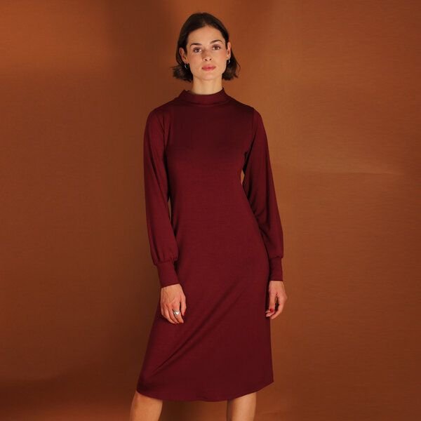 Thumbnail - ManduTrap Tencel Turtleneck Kleid Noa in petrol oder berry