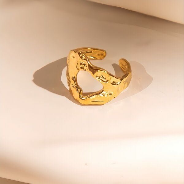 ELEKTROPULLI Größenverstellbarer Hammered Cut Ring