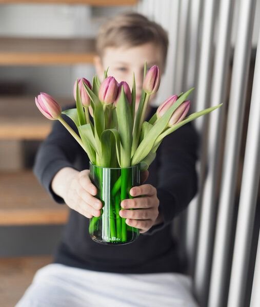 MaBe Vase aus der grünen Weinflasche - eco green product mit Herz