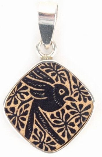 El Puente Anhänger "Giulia" aus 925er Silber mit graviertem Zierkürbis