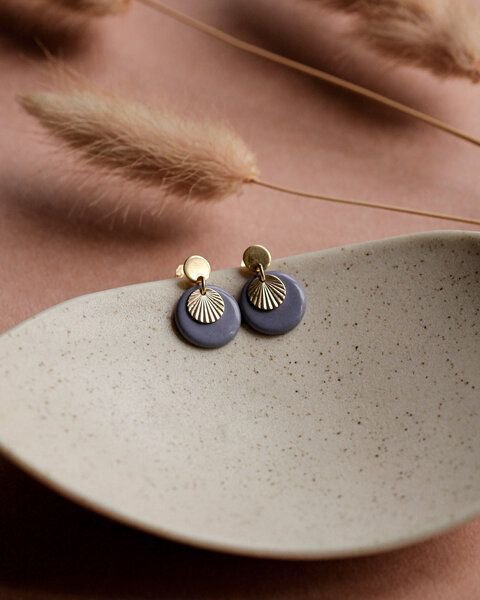 lille mus Ohrstecker 'Sonnenplättchen' aus Porzellan und 925 Silber / vergoldet