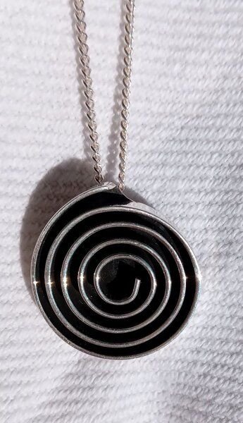 pakilia Kettenanhänger "Laberinto espiral" redondo