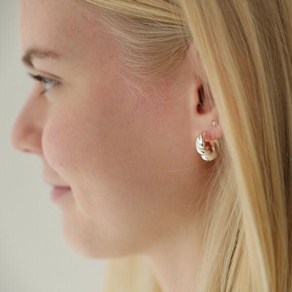 BELLYBIRD Jewellery CREOLEN - Kreis, gewellte Form, glänzende Oberfläche