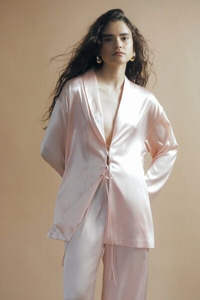 IVA RYCH Bluse aus Seide in Pyjama-Stil I Deadstock