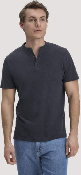 hessnatur Henley Shirt Regular aus Bio-Baumwolle und Leinen