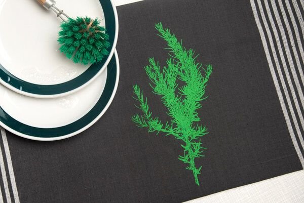 Hirschkind Bio- & Fair-Trade-Geschirrtuch 'Rosmarin' grau-weiß