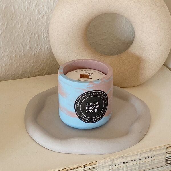 Just a decent day Nachfüllbare Duftkerze - Handmade - Sojawachs
