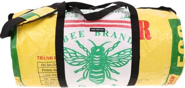 MoreThanHip Wochenend- oder Sporttasche 40L aus recycelten Zement-oder Tierfuttersäcken - Jumbo