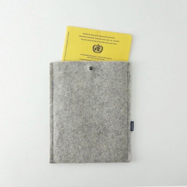 Thumbnail - matilda k. manufaktur Impfpasshülle Ausweishülle 'oscar' aus Filz in 4 Farben