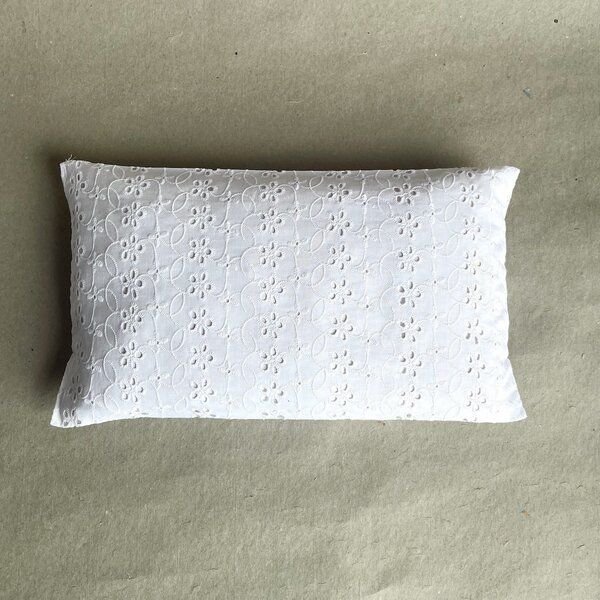 Gipfelrausch Zirben- Einschlafkissen Lech, Webstickerei mit verschiedenen Inhalten